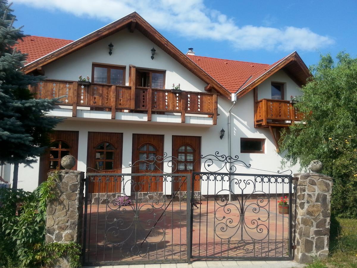 Felso Fogado Bed & Breakfast Felsotold Ngoại thất bức ảnh