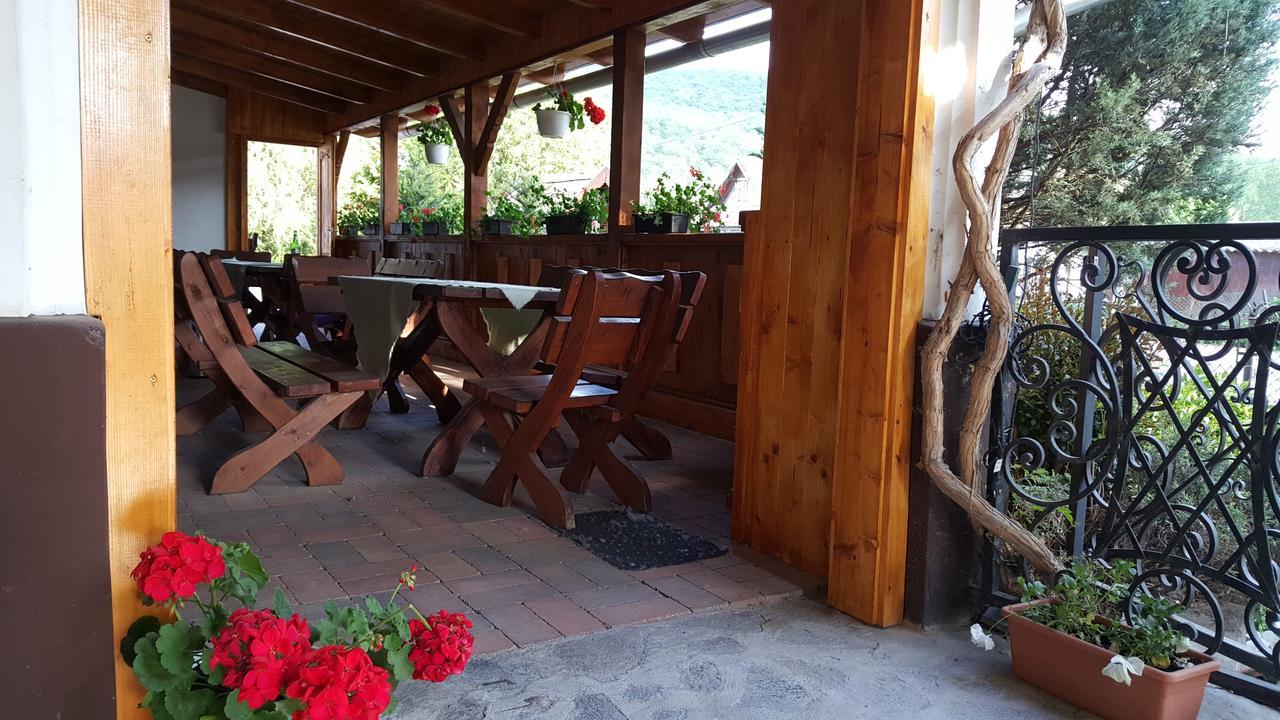 Felso Fogado Bed & Breakfast Felsotold Ngoại thất bức ảnh