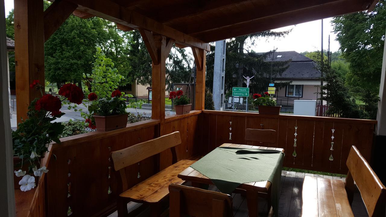 Felso Fogado Bed & Breakfast Felsotold Ngoại thất bức ảnh